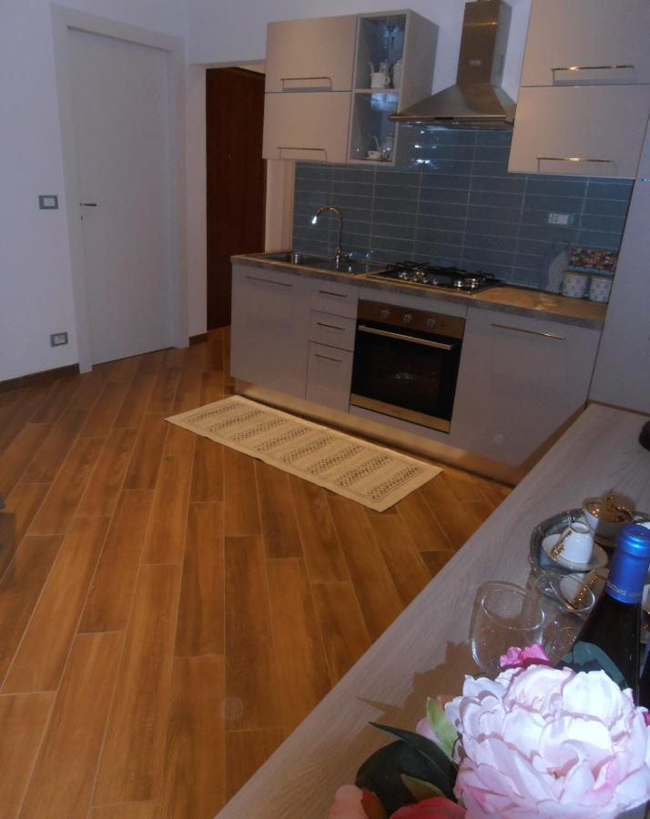 Appartamento Linda A Pochi Passi Dal Mare - 011030-Lt-0357 ヴェルナッツァ エクステリア 写真